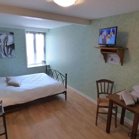 Hotel Auberge Des Petits Saint-Igny-de-Vers Zewnętrze zdjęcie