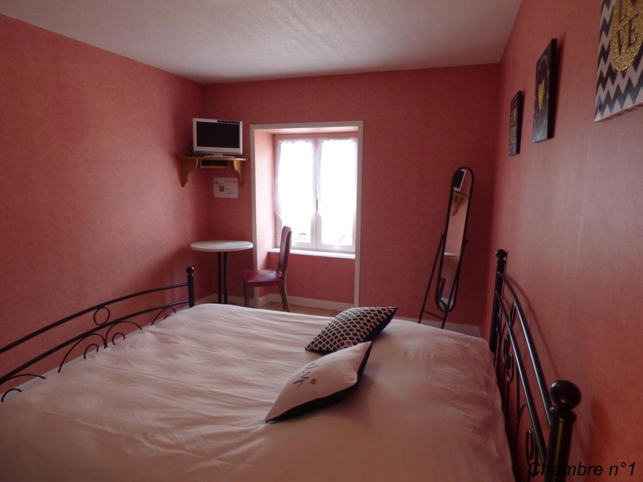 Hotel Auberge Des Petits Saint-Igny-de-Vers Zewnętrze zdjęcie