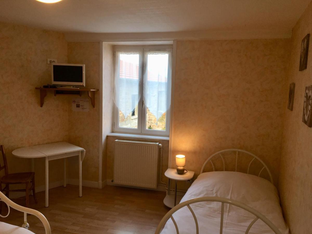 Hotel Auberge Des Petits Saint-Igny-de-Vers Zewnętrze zdjęcie
